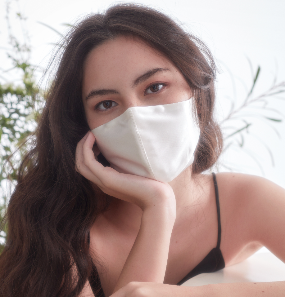 Luxurious looking mask while staying safe and stylist. Mulberry silk is that it is 100% natural, odorless and hypoallergenic. They have a flexible breathability while also providing protection against viruses and bacteria thanks to the interior filter.
