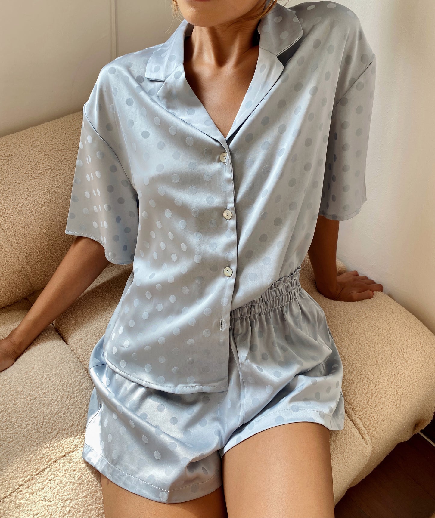 Feel stylish and cute in this set of Julia Silk Pyjamas. An affordable and luxurious pyjamas crafted for comfort in your everyday loungewear. Snag a piece of this pyjama set, an essential piece in your sleepwear. Made from 100% smooth and soft viscose silk.