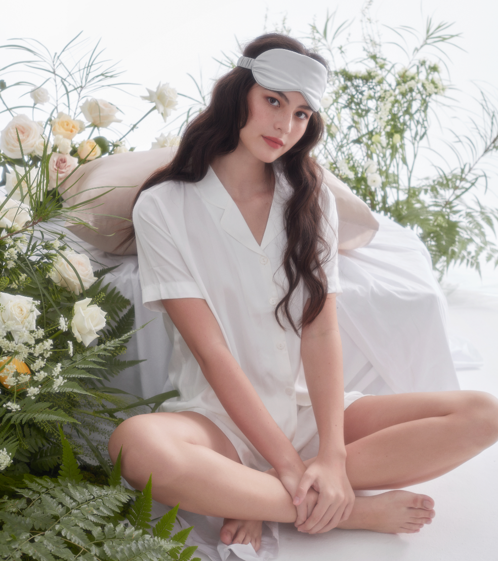 An essential nightwear in your routine, crafted with 100% soft and smooth viscose that makes it comfortable and easy for sleepwear for a goodnight sleep and everyday lounge wear. Snag a pair of this luxurious affordable silk short pyjama set only at White Trousseau Singapore, a homegrown brand for affordable luxurious silk products.