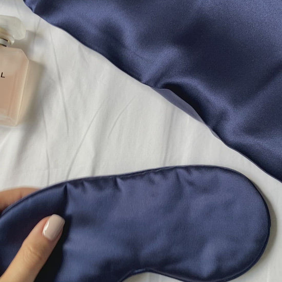 A video close up of our silk sleep eye mask. Made from 100% pure mulberry silk, gentle on your skin.