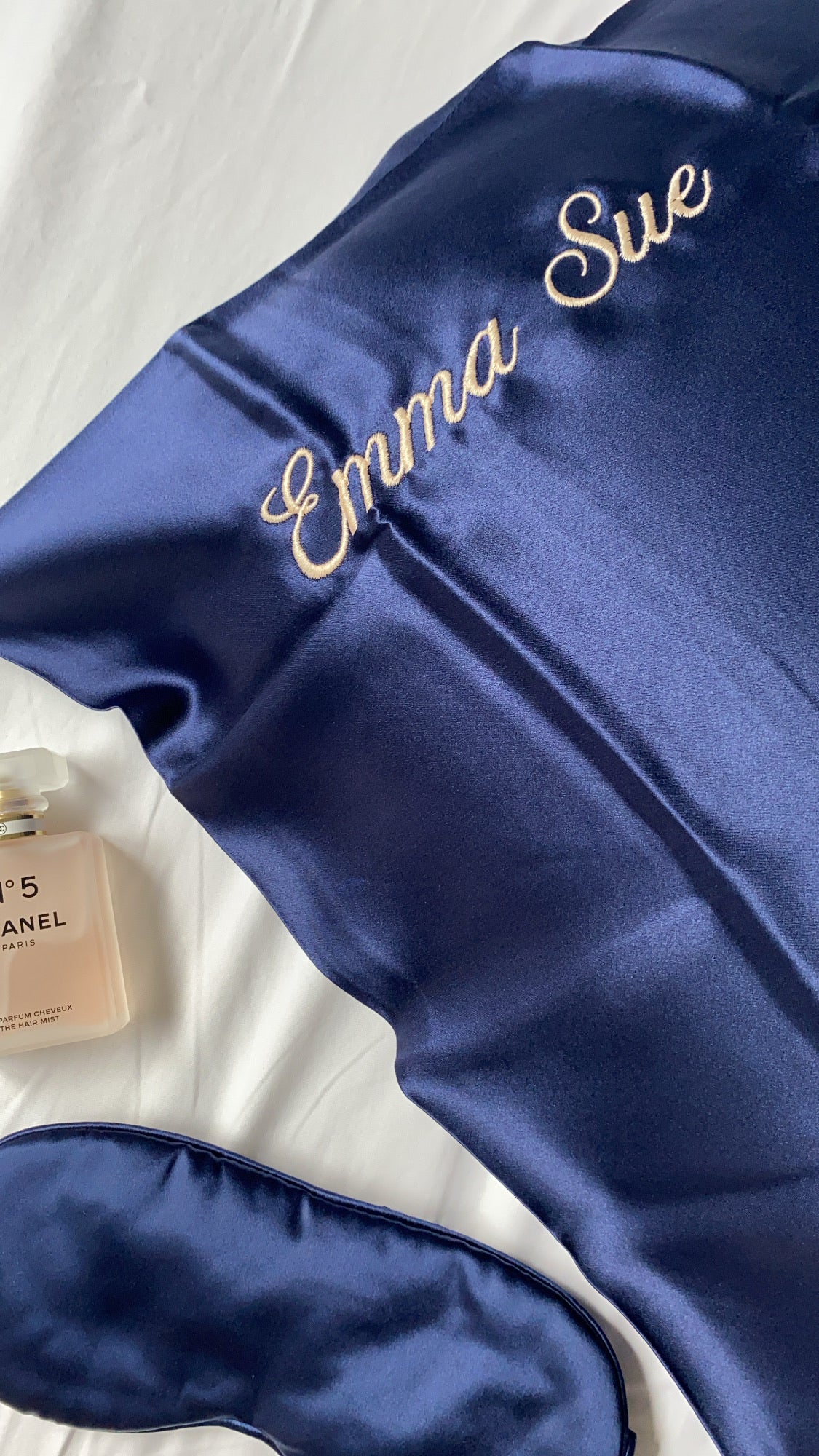 Make your silk pillowcase special with our embroidery services to show your love to a friend, partner or bridesmaid! Pair it with our matching silk eye mask for a luxurious, good night’s sleep.